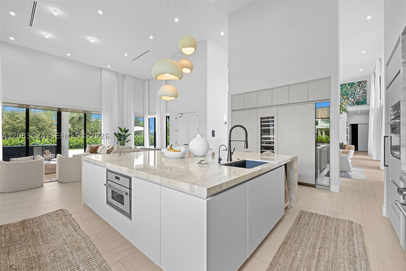 ZONA WEST - Residential