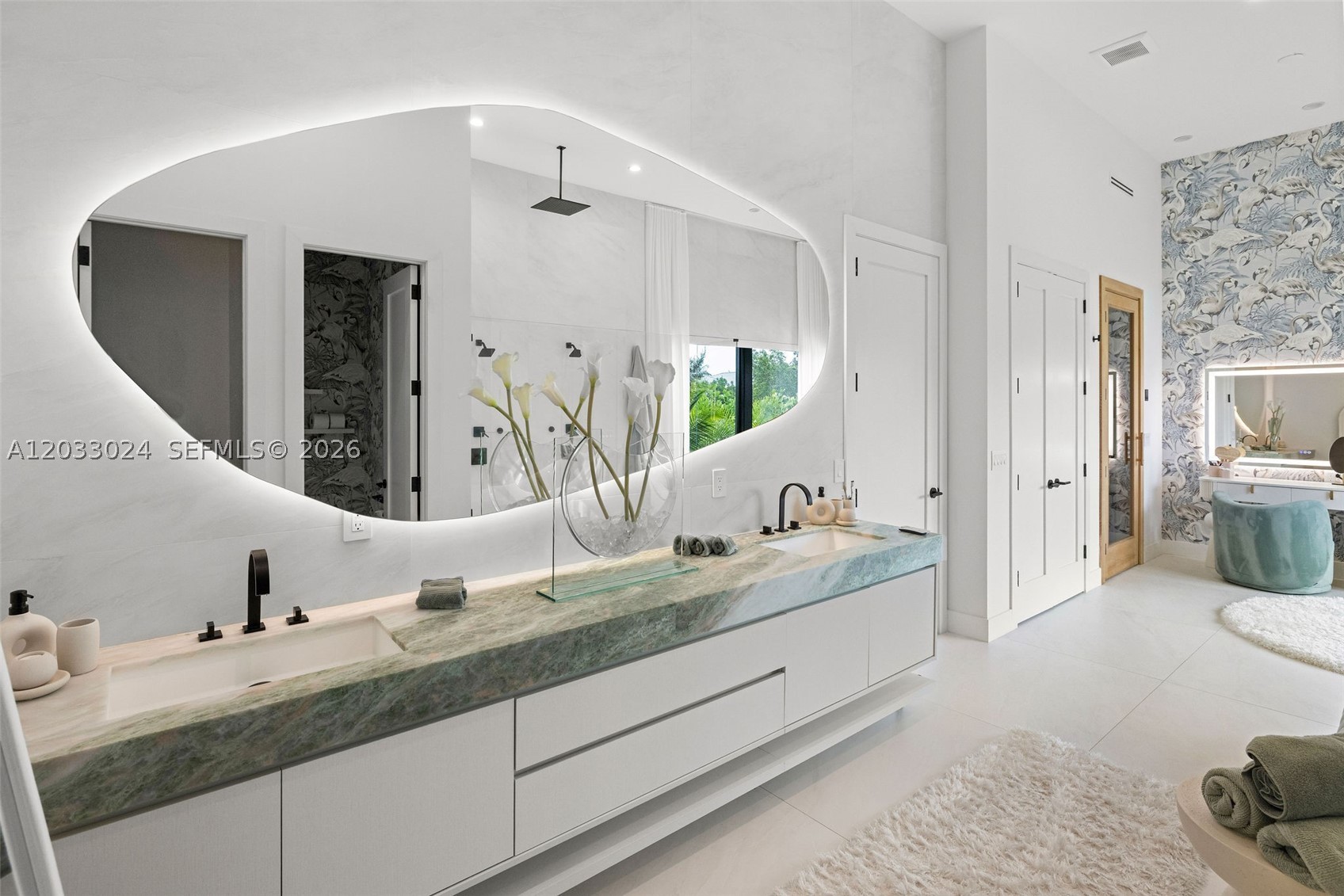 ZONA WEST - Residential