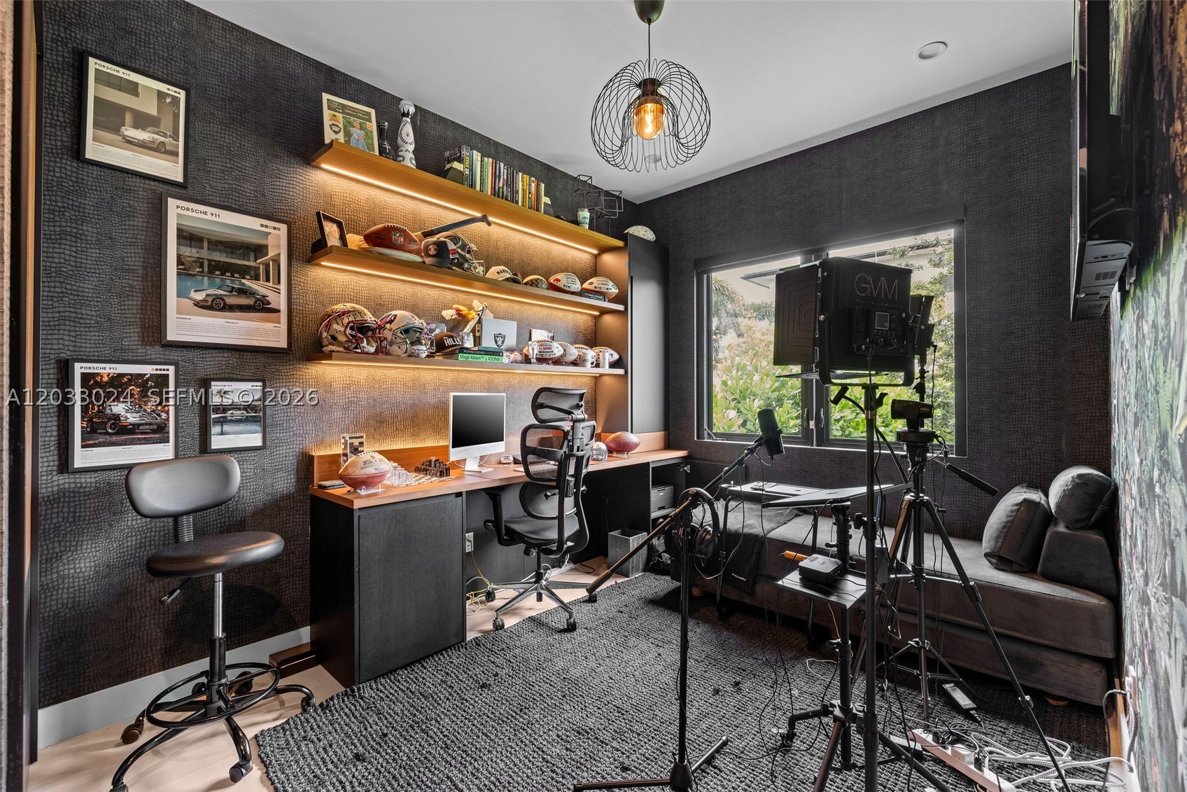 ZONA WEST - Residential