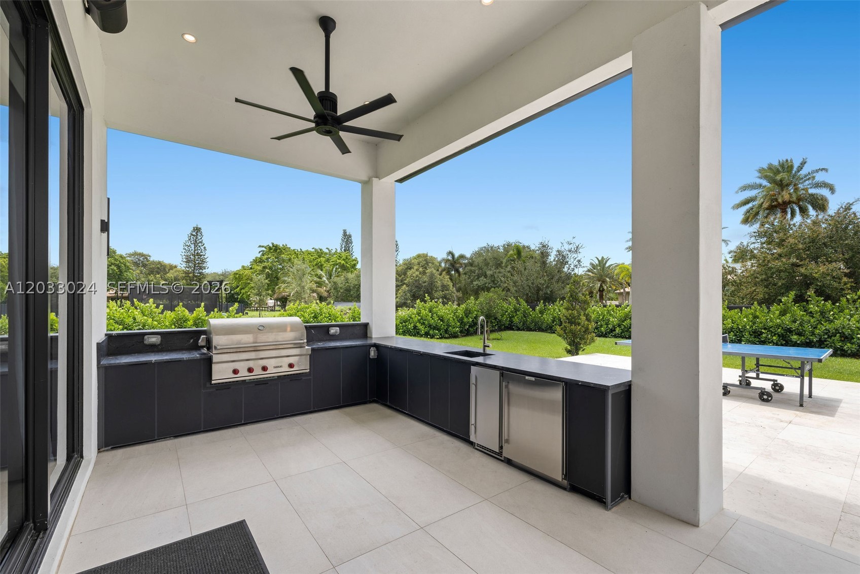 ZONA WEST - Residential