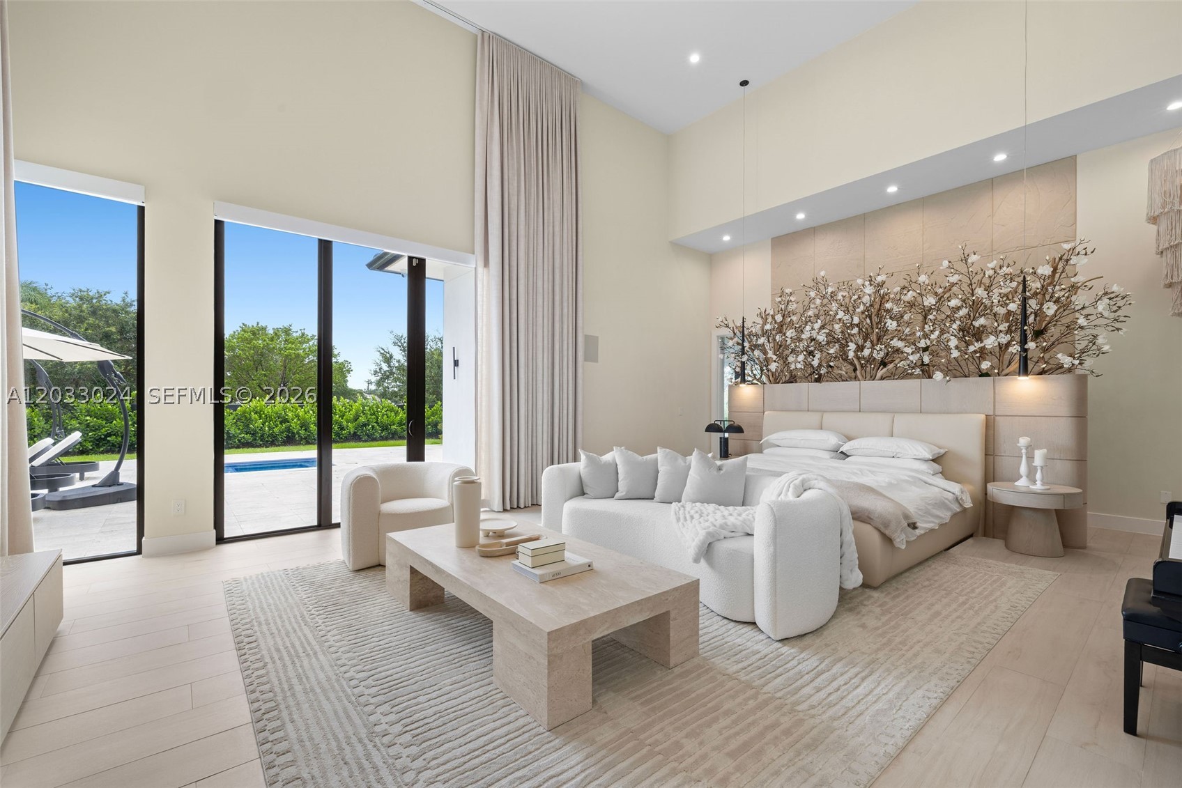 ZONA WEST - Residential