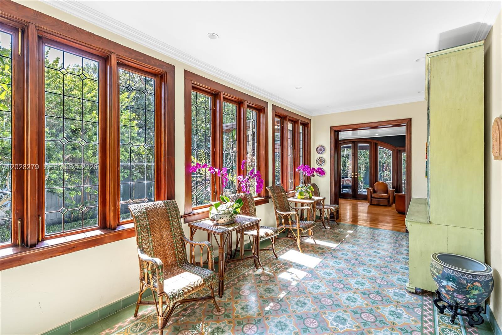 THE MOORINGS - Residential