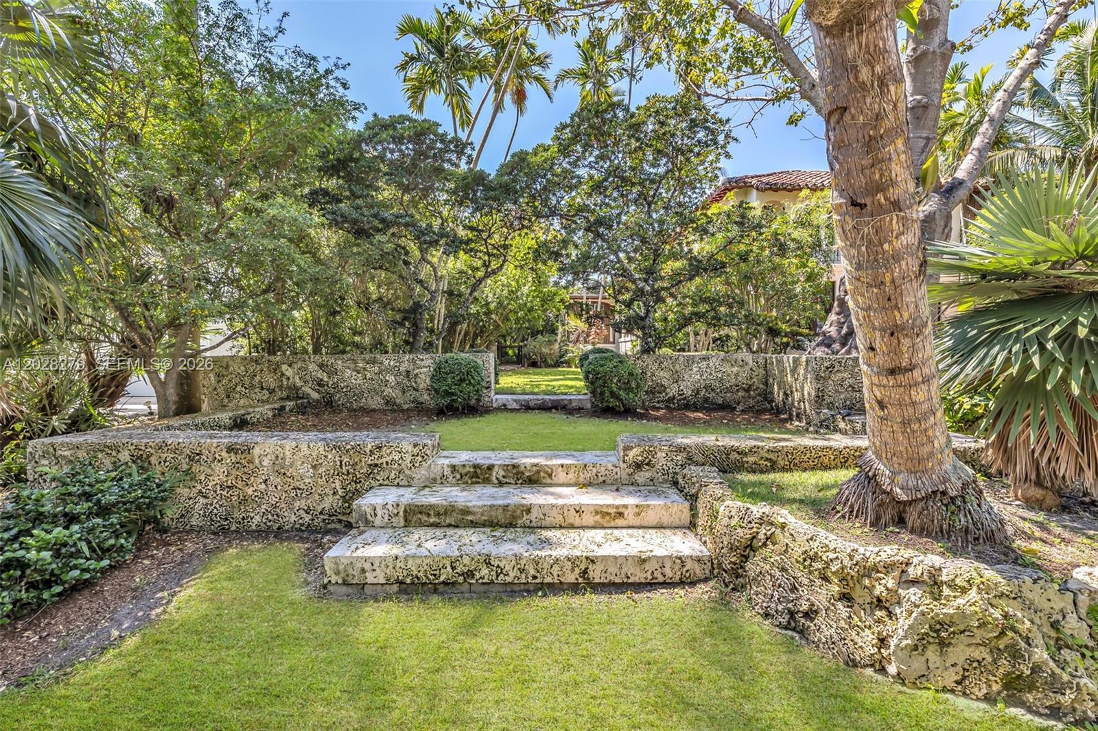 THE MOORINGS - Residential