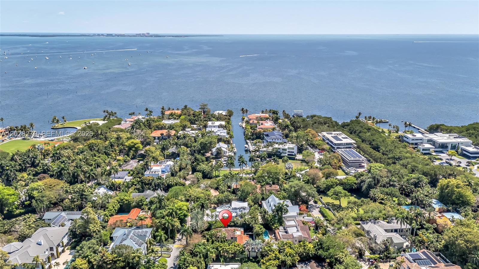 THE MOORINGS - Residential