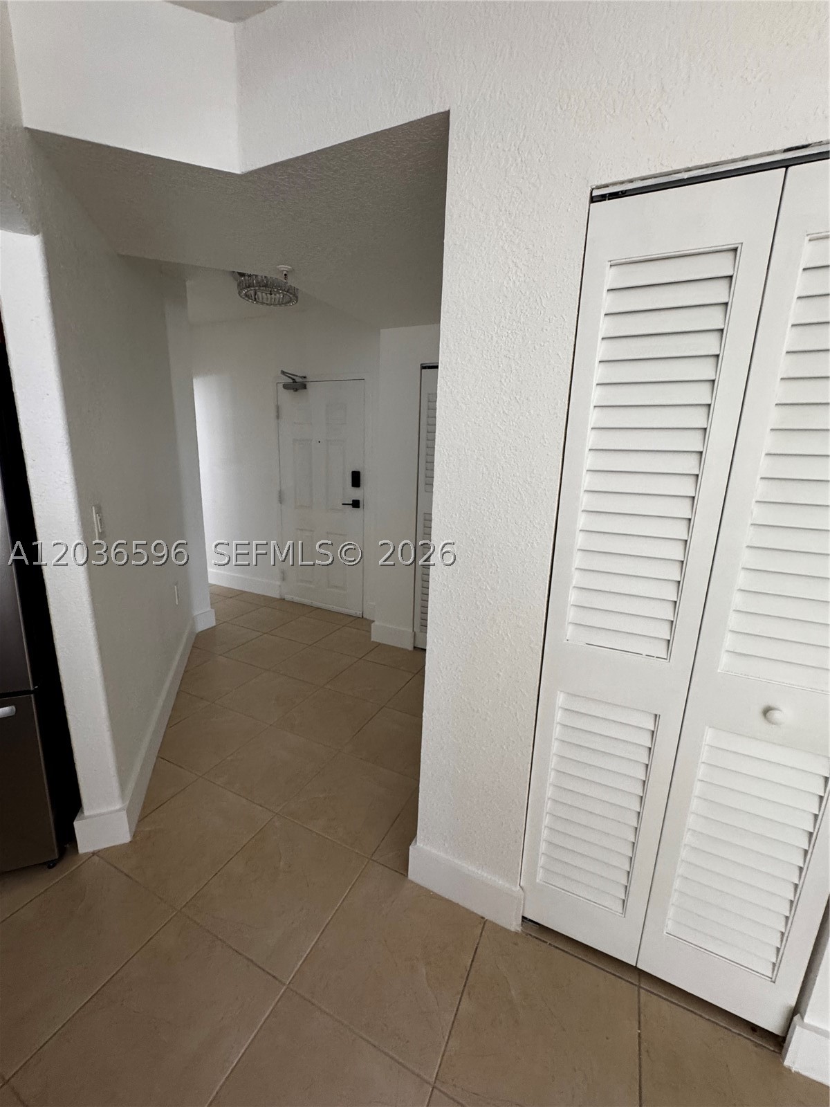 THE LUXOR RESIDENCES COND - Residential Lease