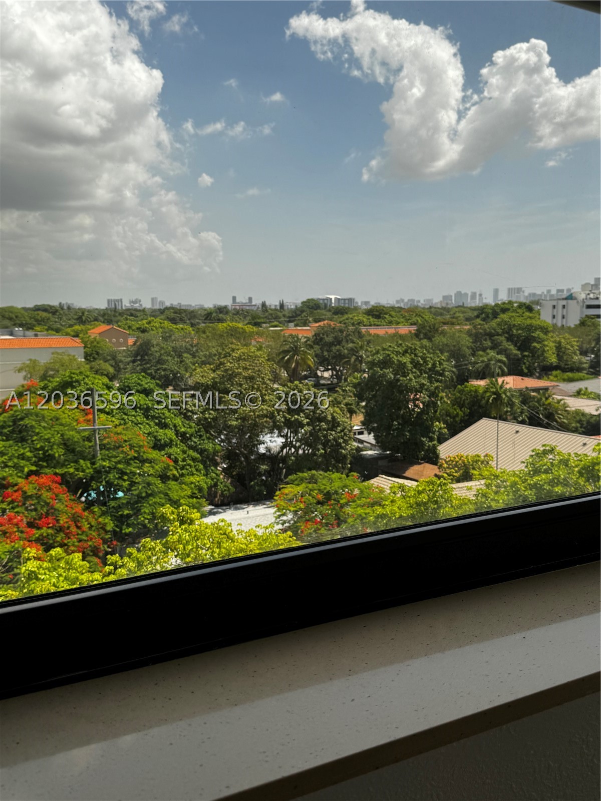 THE LUXOR RESIDENCES COND - Residential Lease