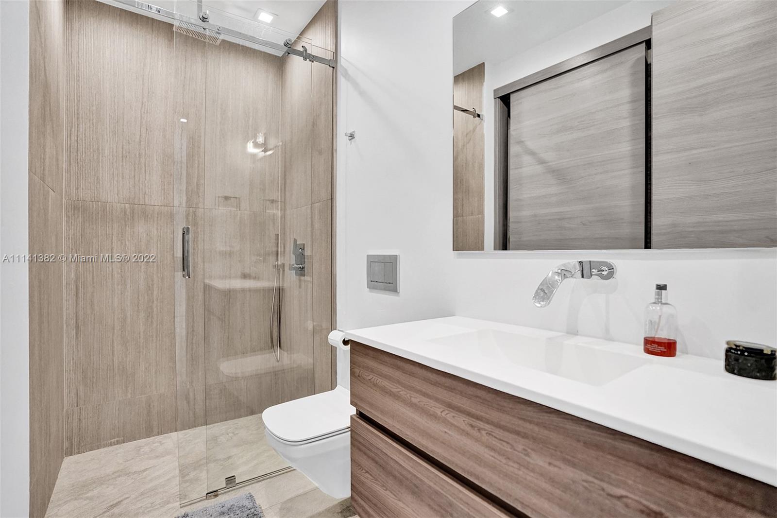 HOLLEMAN PARK - Residential