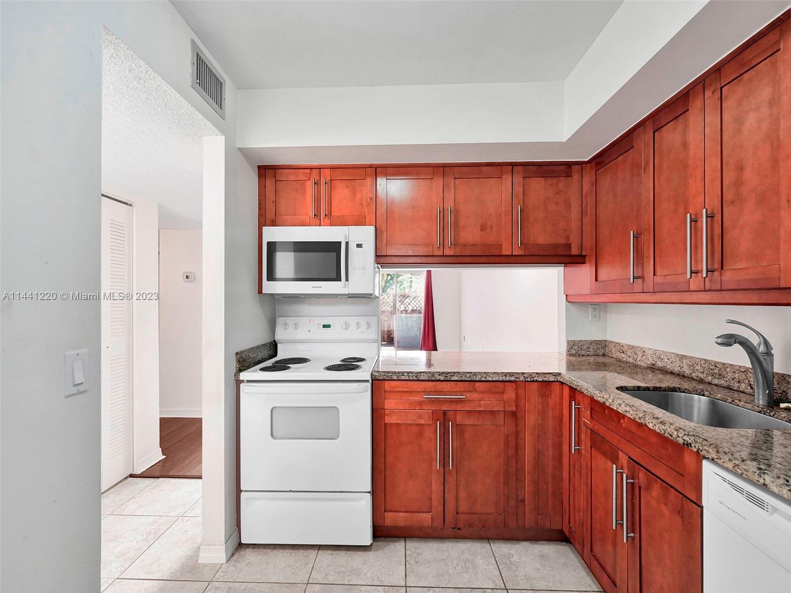 SUNWOOD CONDO - Residential Lease