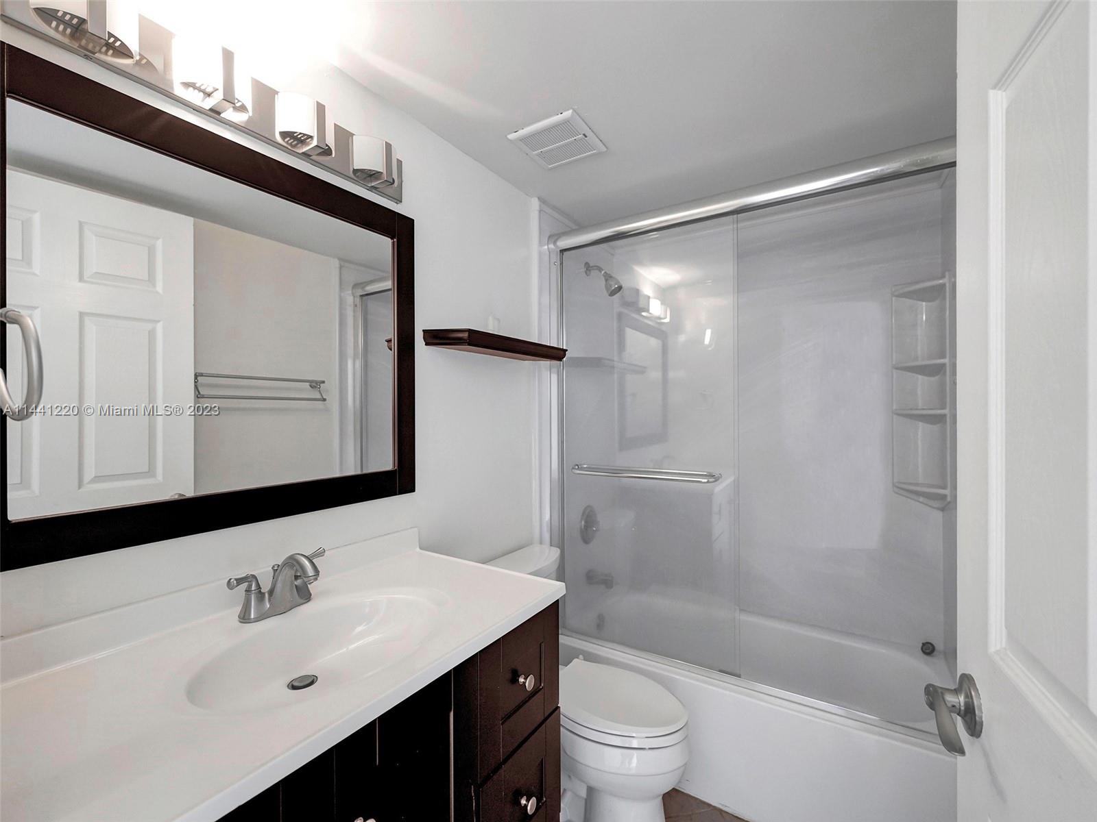 SUNWOOD CONDO - Residential Lease