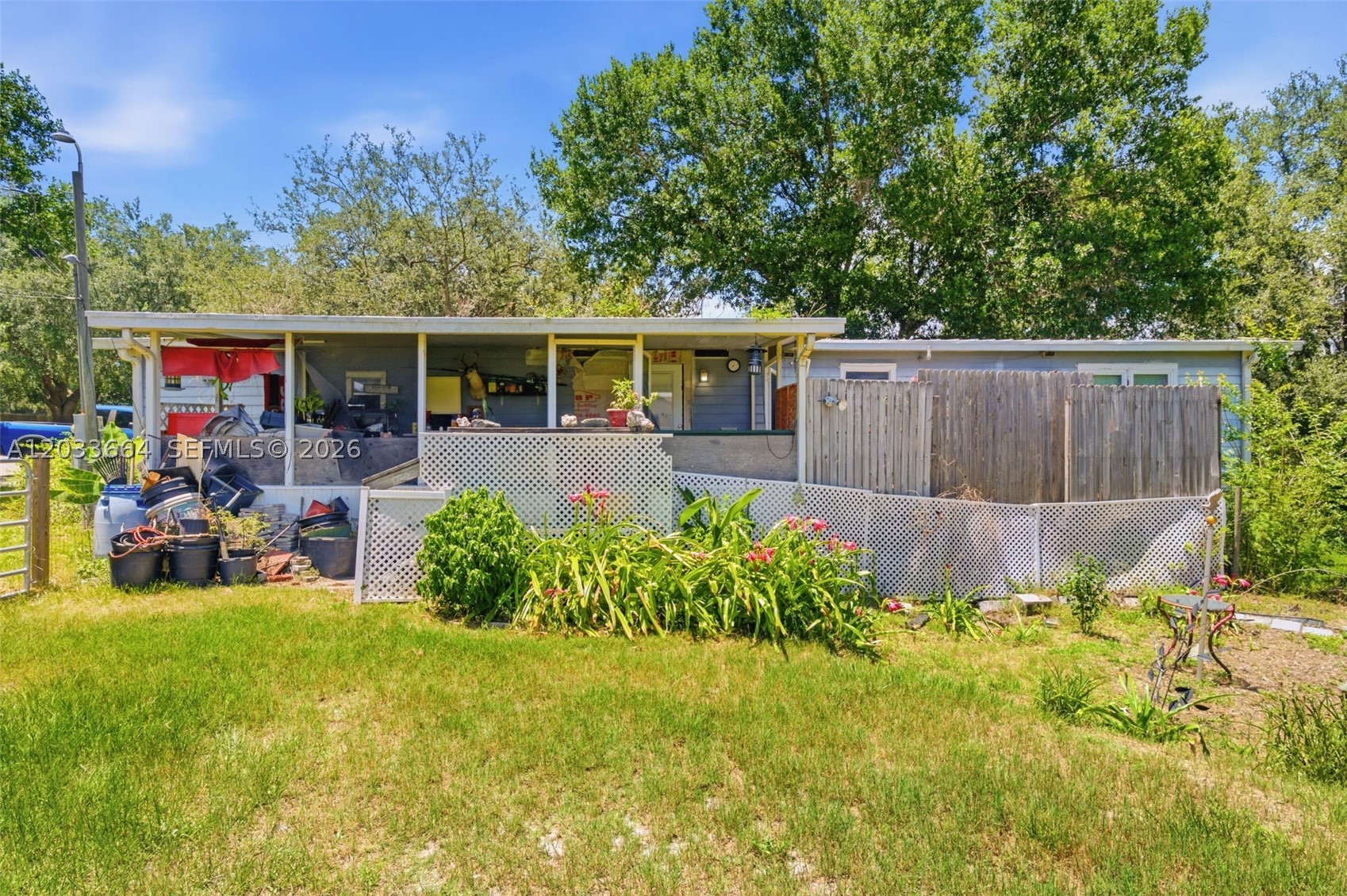 POLK CITY PB 24 PG 1 & 1 - Residential