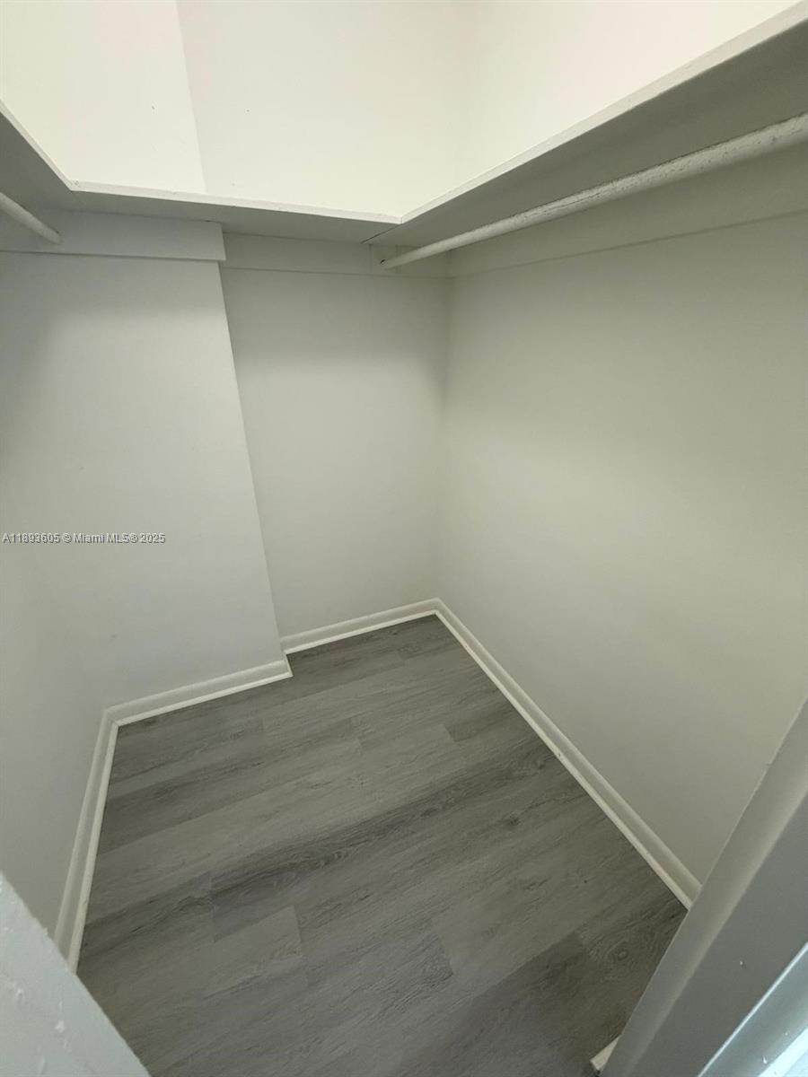 MIRADOR 1000 CONDO - Residential