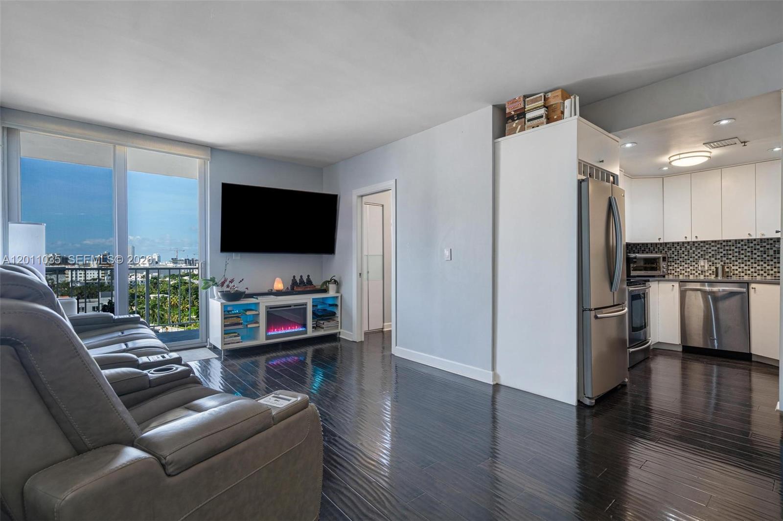CLEARVIEW TOWERS CONDO - Residential
