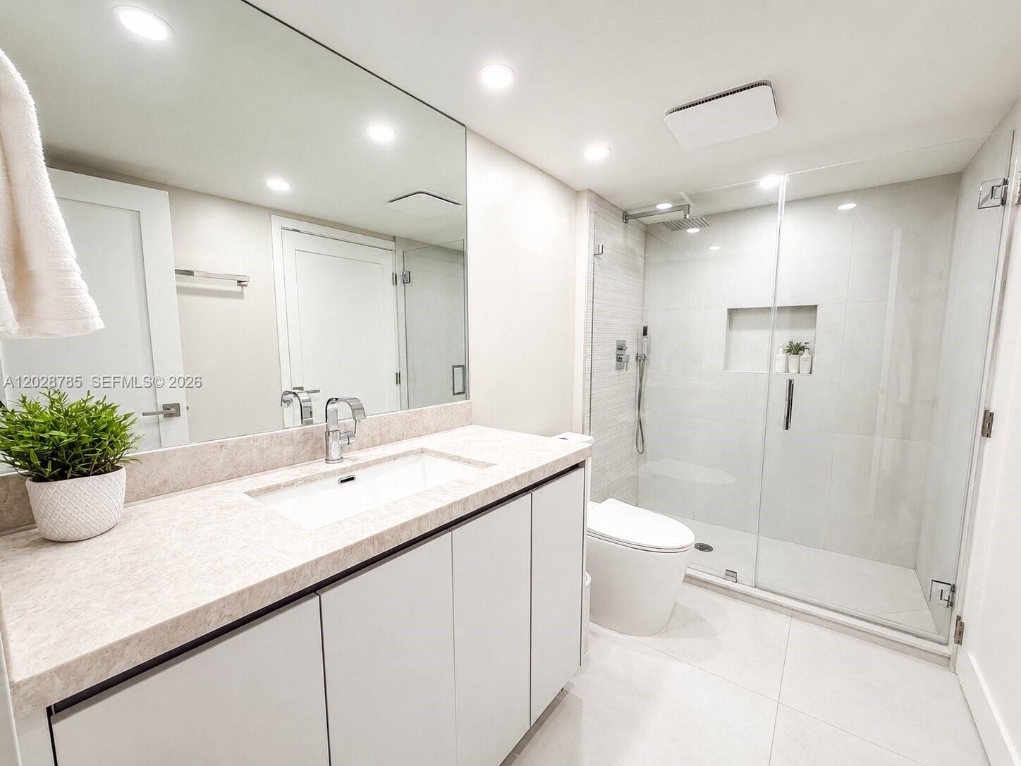 TURNBERRY ISLE SOUTH COND - Residential Lease