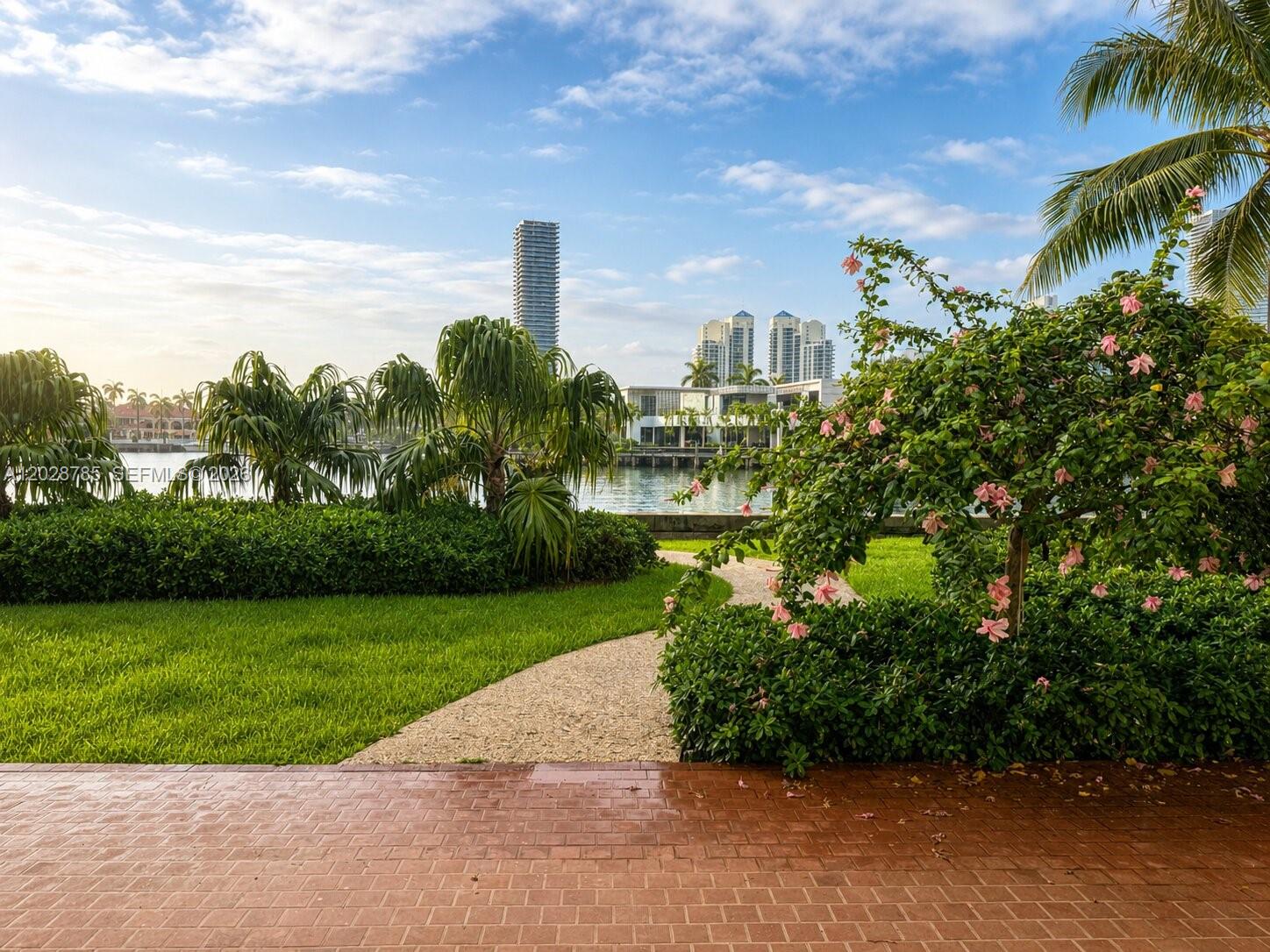 TURNBERRY ISLE SOUTH COND - Residential Lease