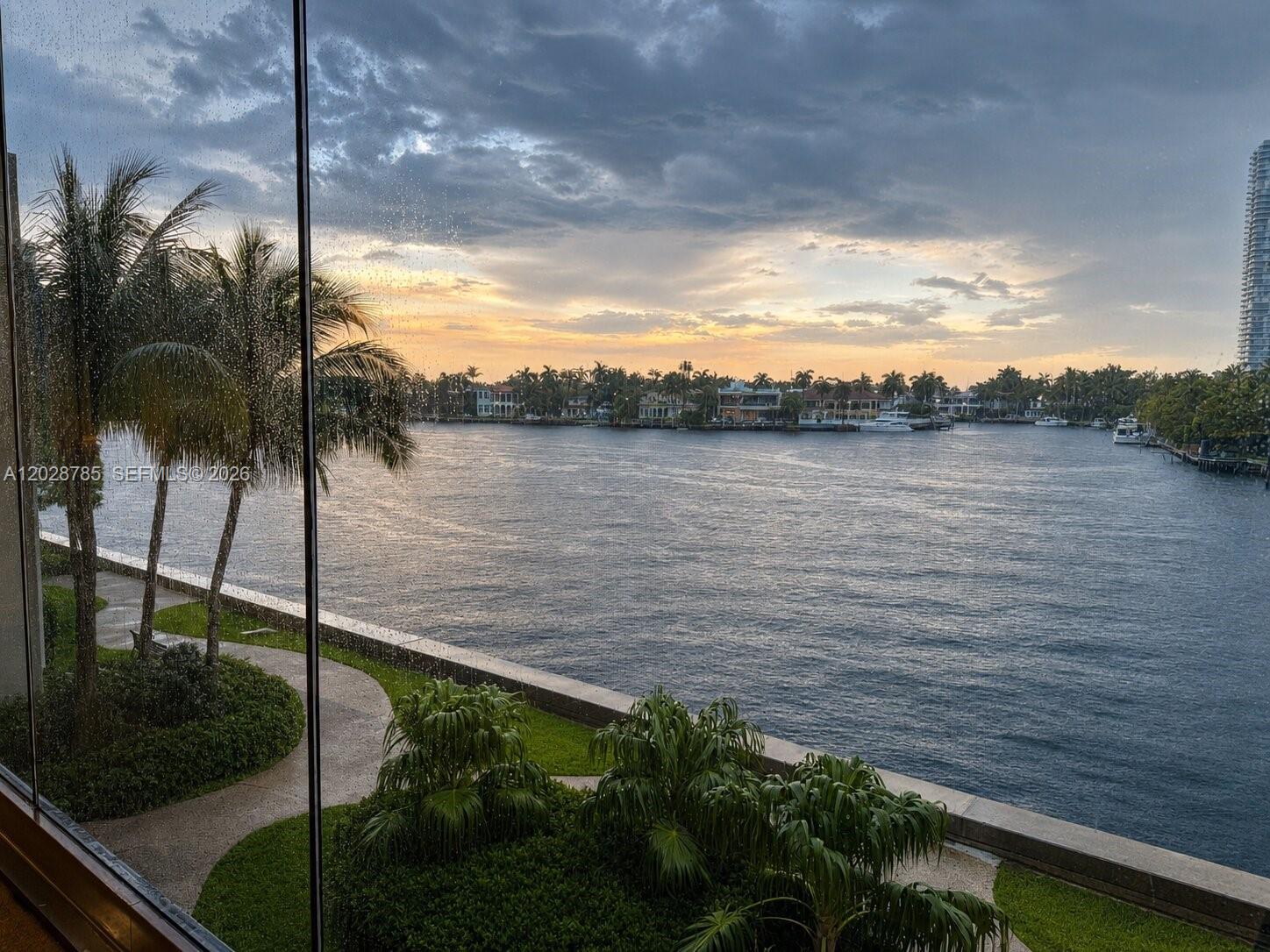 TURNBERRY ISLE SOUTH COND - Residential Lease