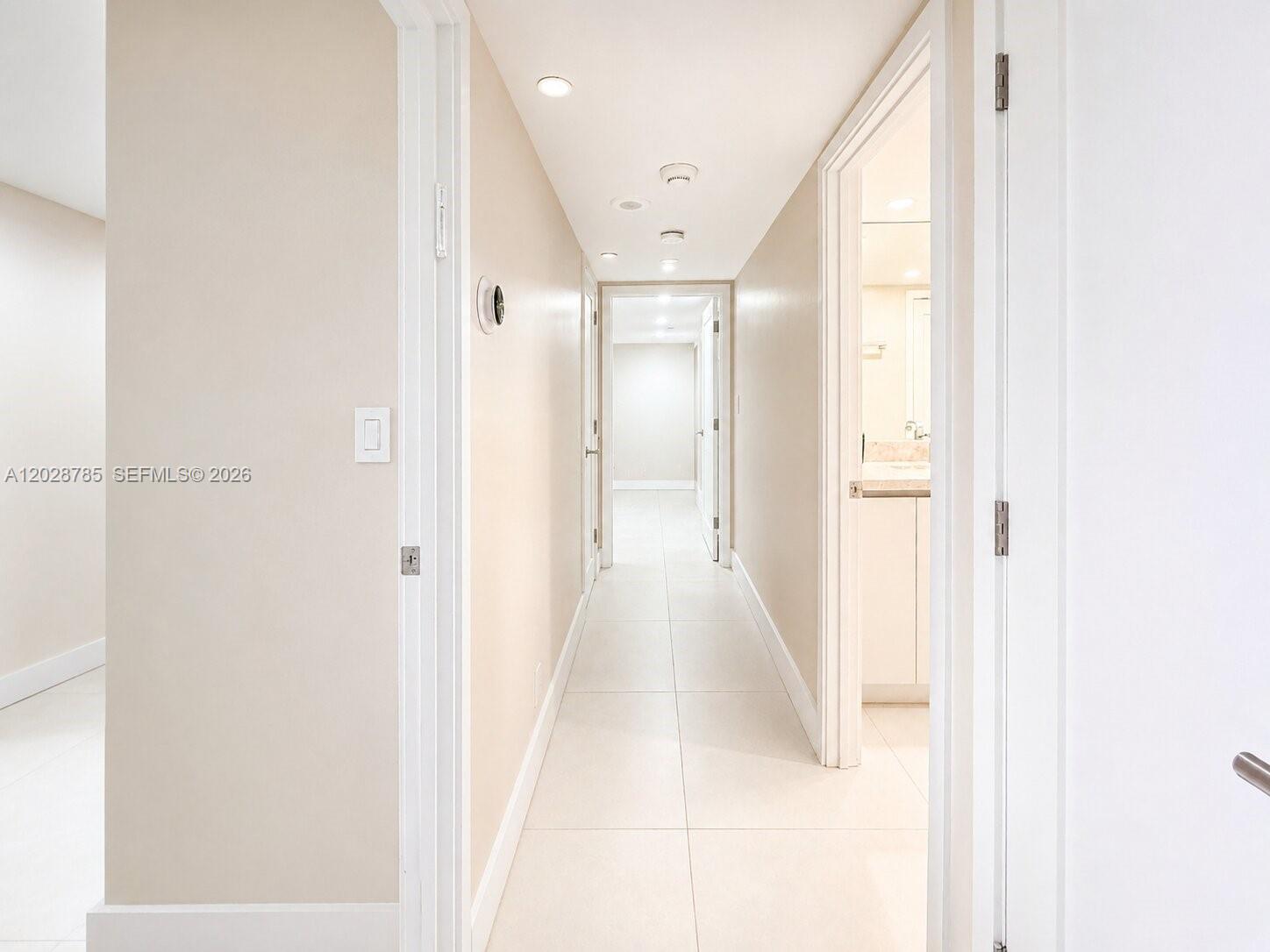 TURNBERRY ISLE SOUTH COND - Residential Lease