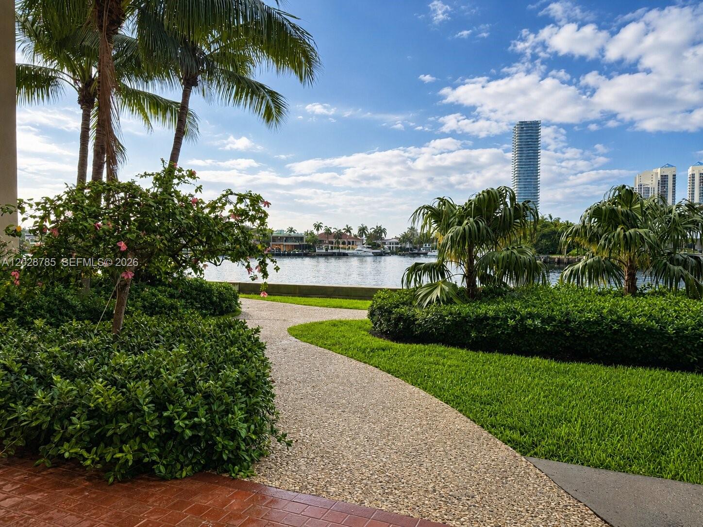 TURNBERRY ISLE SOUTH COND - Residential Lease