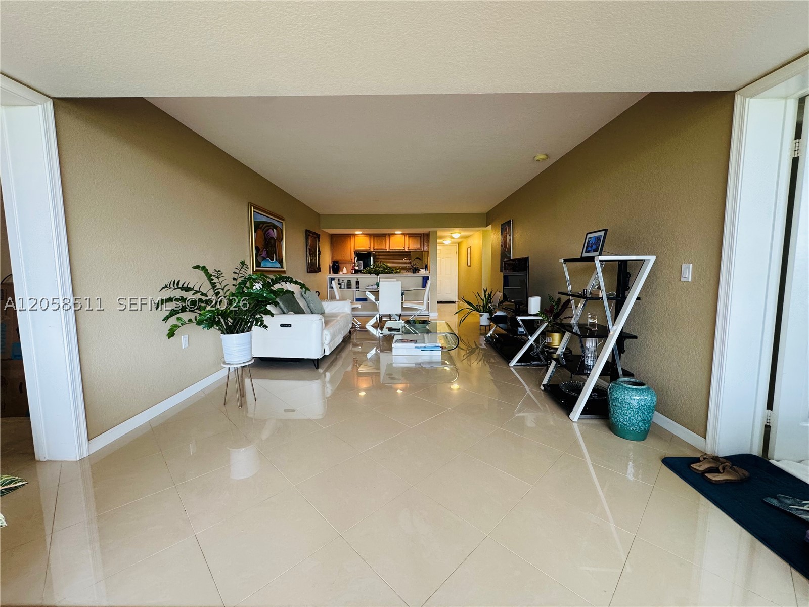 CONDO 25 OF WHITEHALL CON - Residential