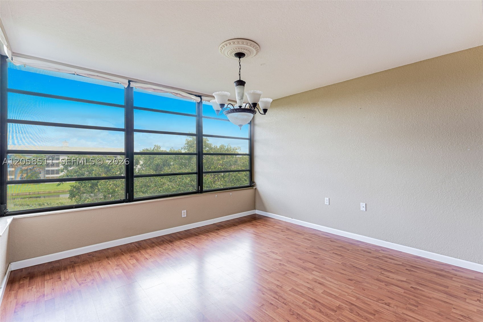 CONDO 25 OF WHITEHALL CON - Residential