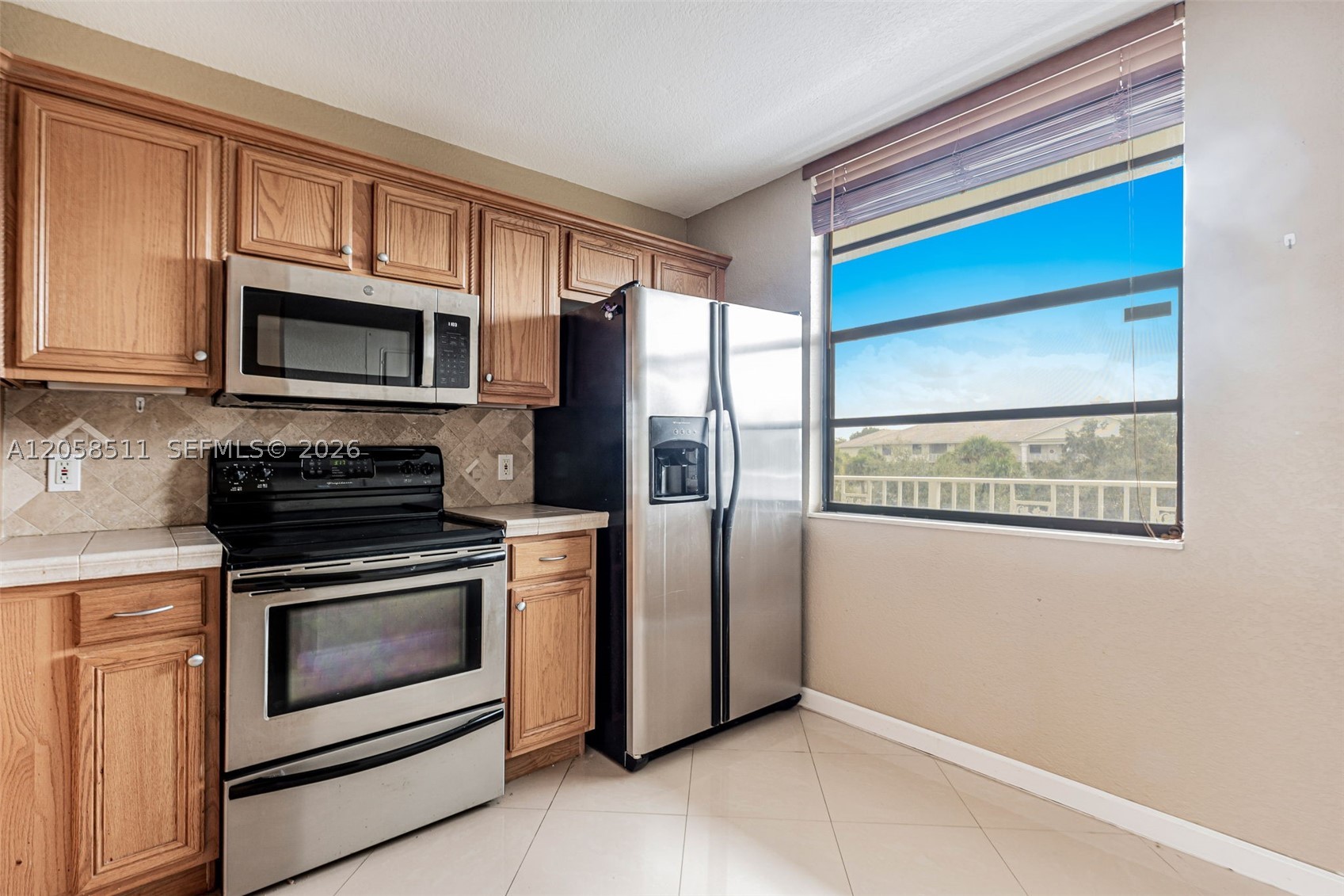 CONDO 25 OF WHITEHALL CON - Residential