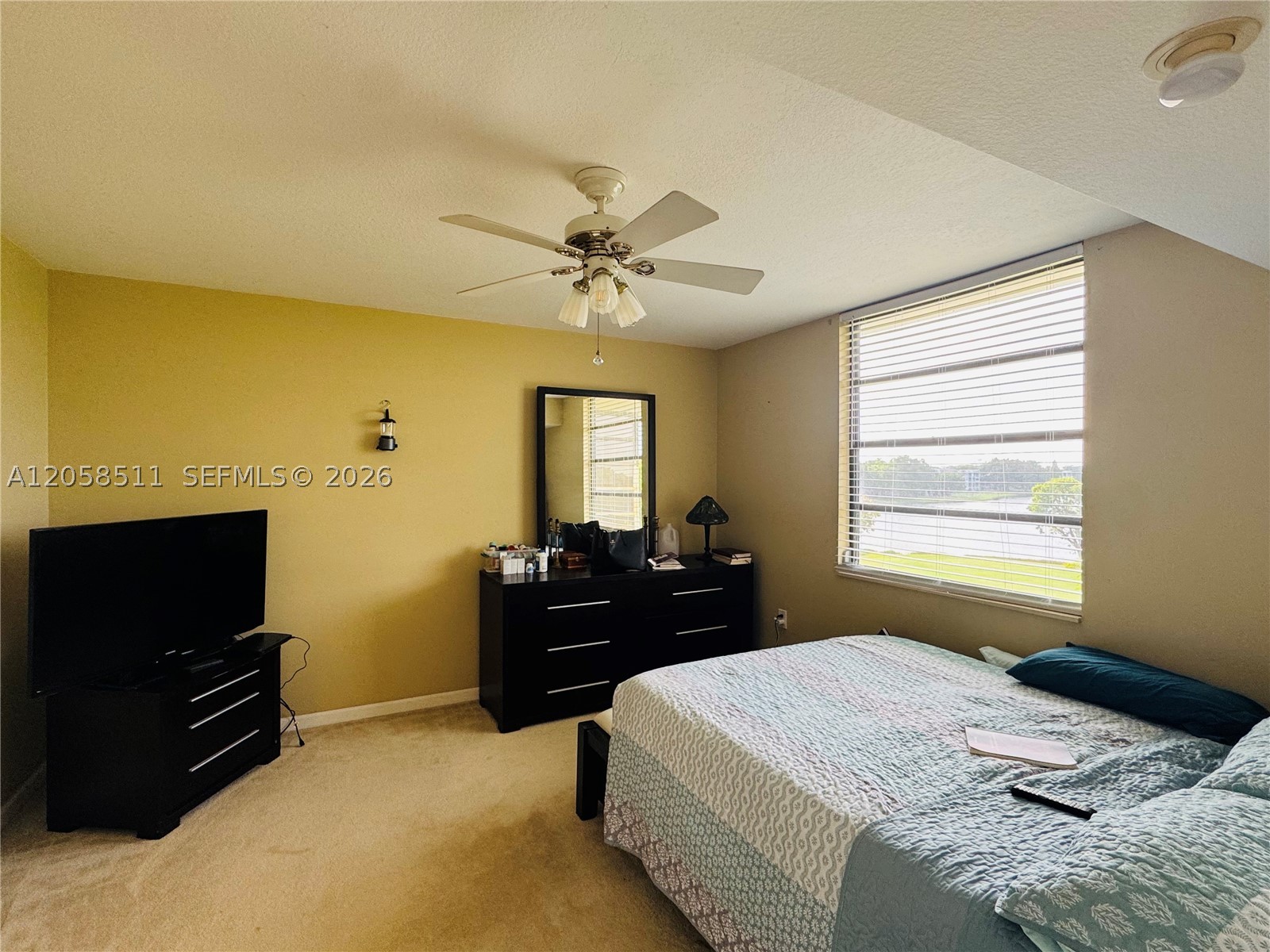 CONDO 25 OF WHITEHALL CON - Residential