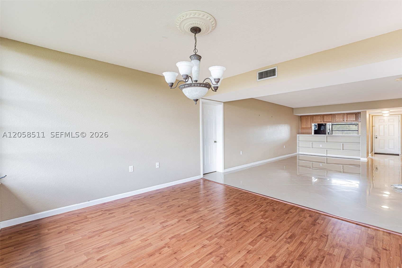 CONDO 25 OF WHITEHALL CON - Residential