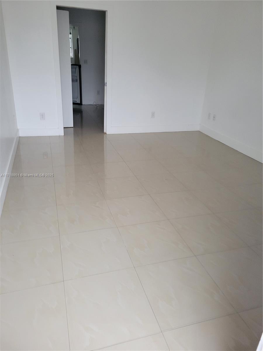 ROSE CONDO - Residential Lease
