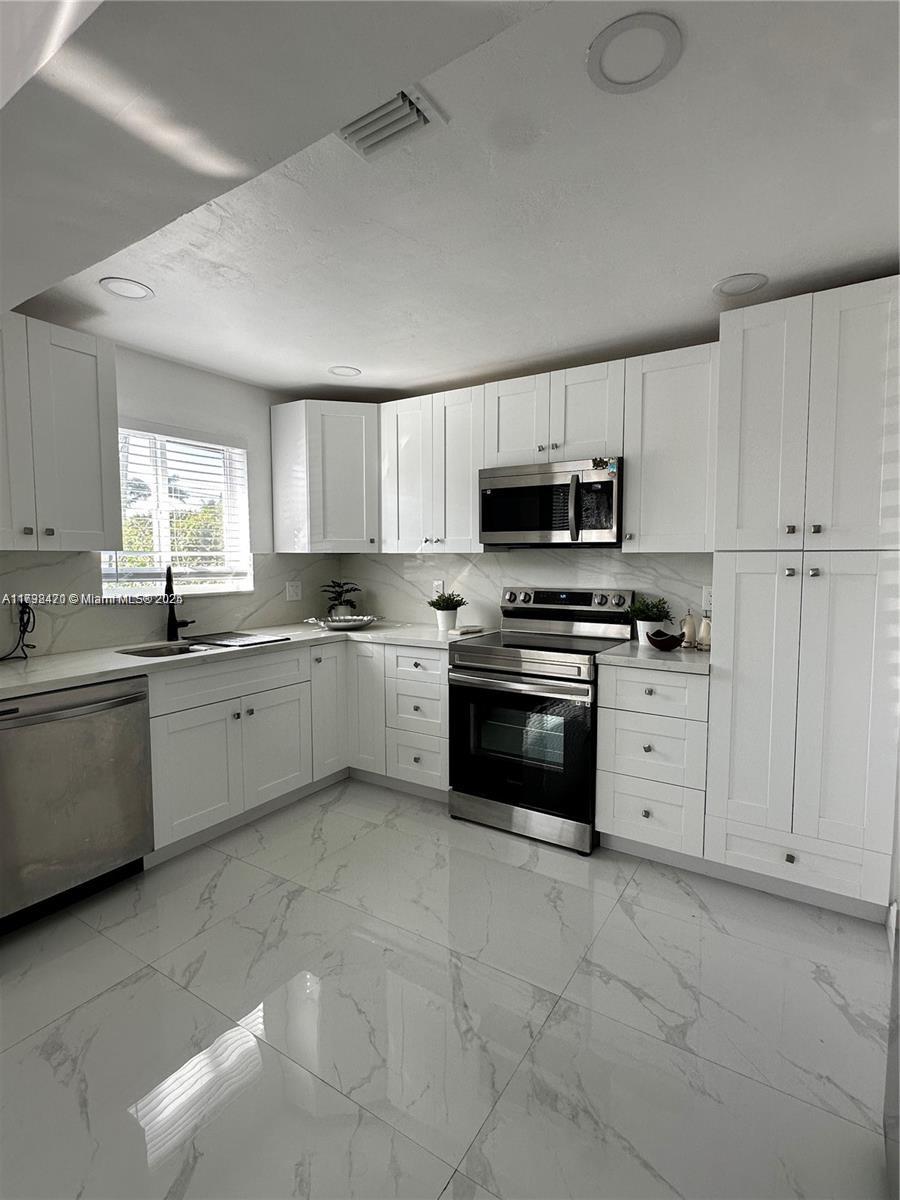 LOOK HOMESITES - Residential Lease