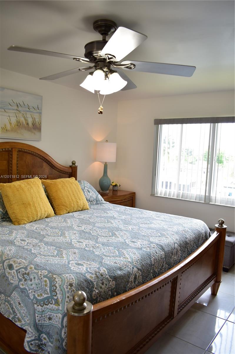 SUNRISE LAKES 98 CONDO - Residential