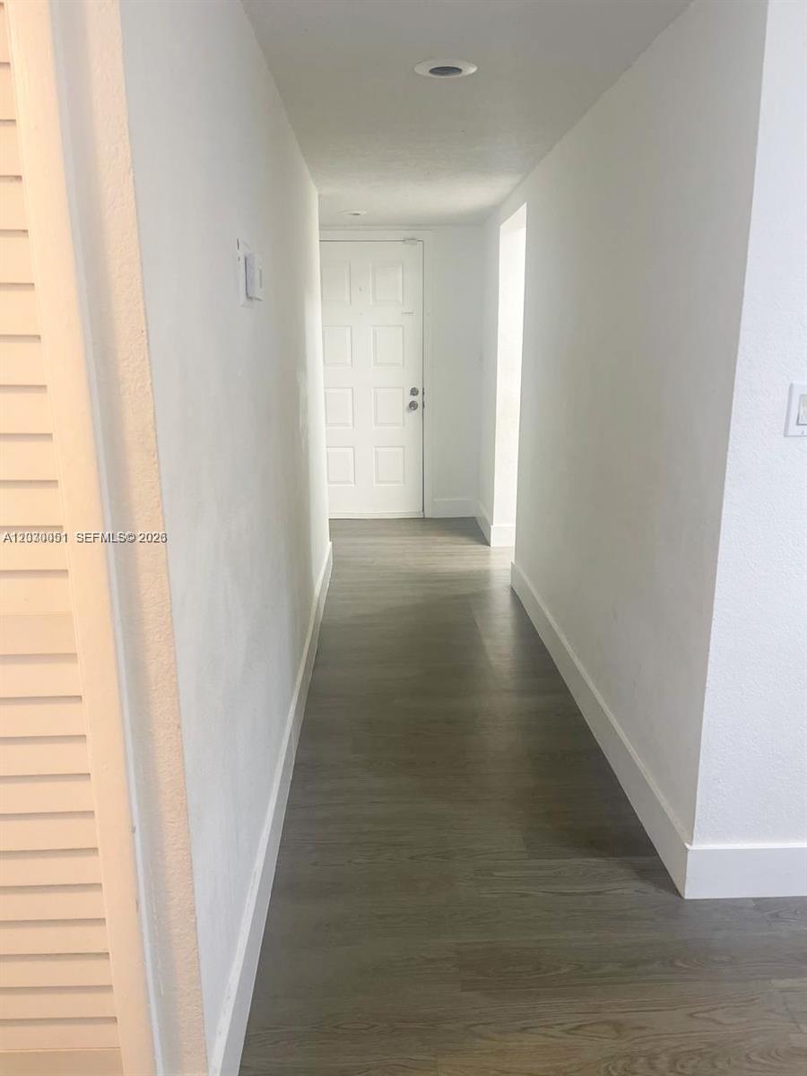 RACQUET CLUB VILLAGE APAR - Residential