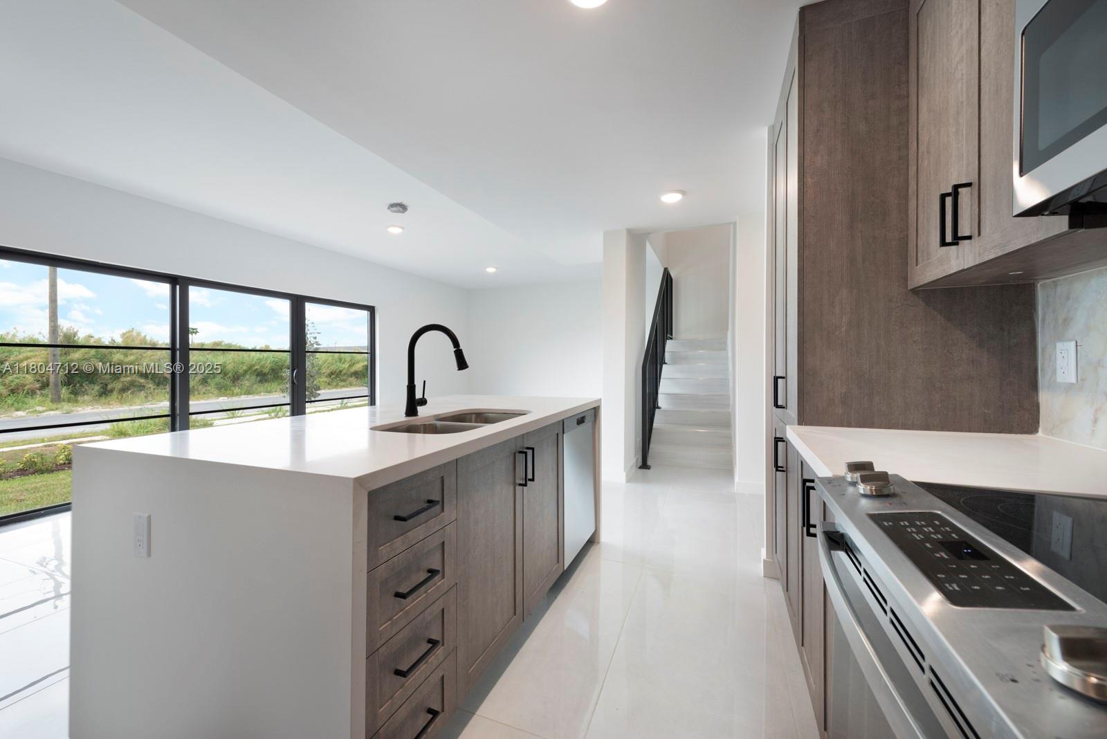 On Alba ONX Homes - Residential