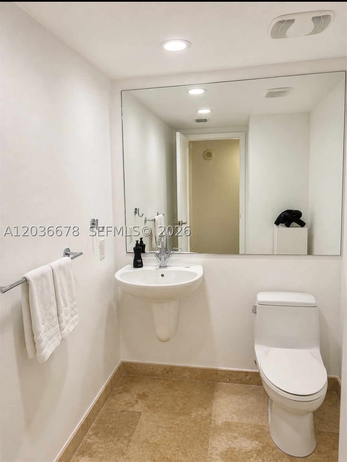 BRICKELL ON THE RIVER S T - Residential Lease