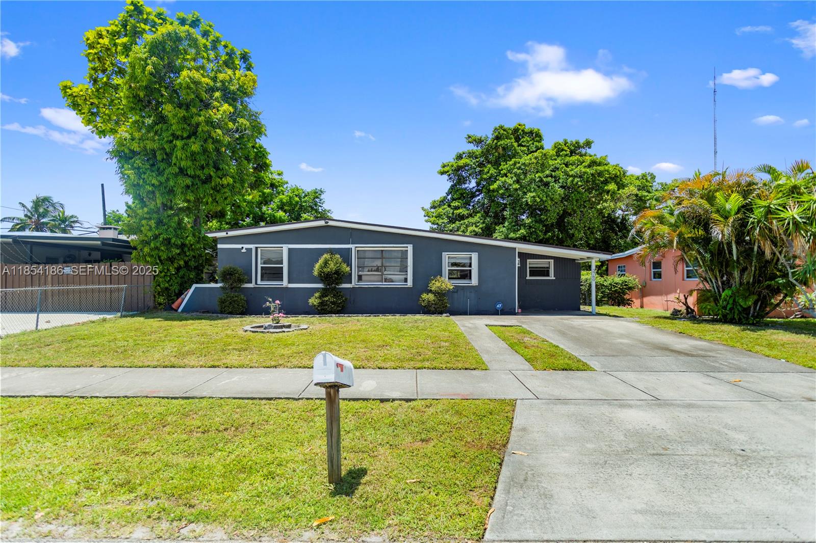 Beautiful 3/1 Home in West Park!
Enjoy a spacious backyard! Ideally located just 15 minutes from Hallandale Beach and with easy access to major expressways. Featuring a new A/C unit, water heater, bathroom and more! This property offers great potential for expansion.
Don’t miss this opportunity!