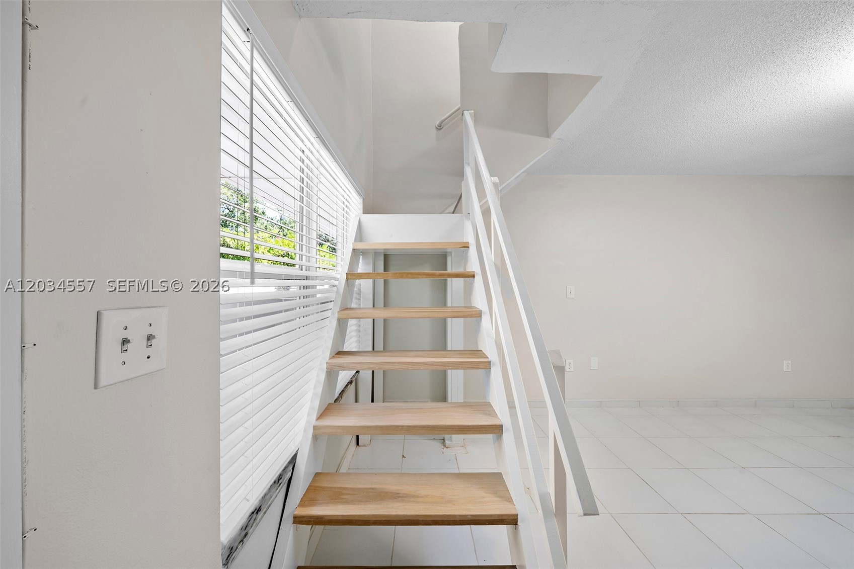 GROVE TOWNHOUSES CONDO - Residential