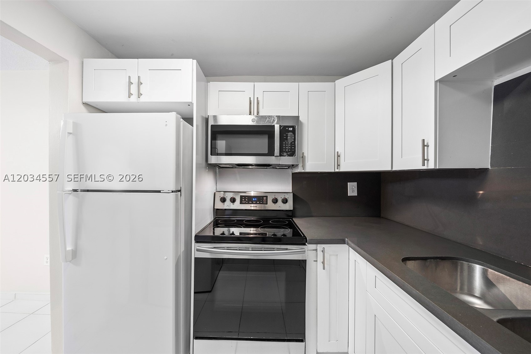 GROVE TOWNHOUSES CONDO - Residential