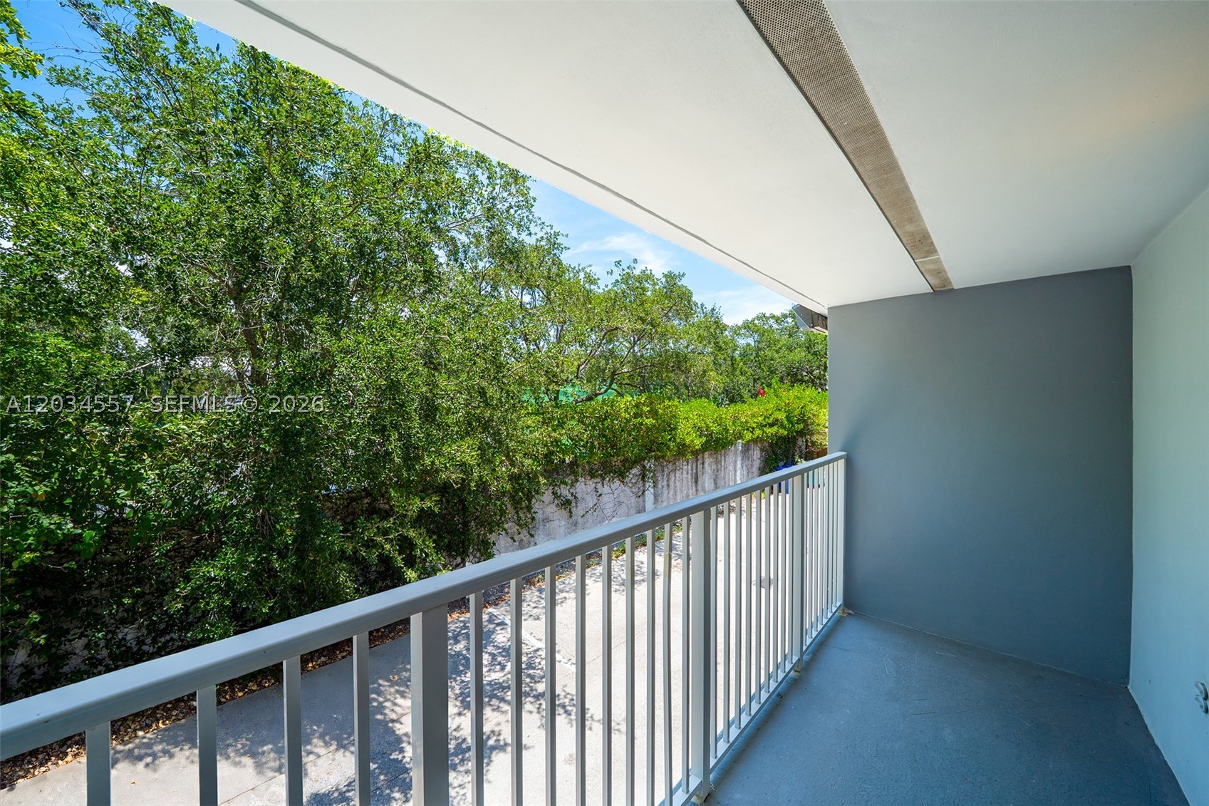 GROVE TOWNHOUSES CONDO - Residential