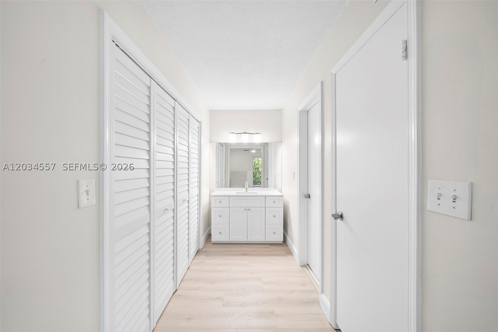GROVE TOWNHOUSES CONDO - Residential