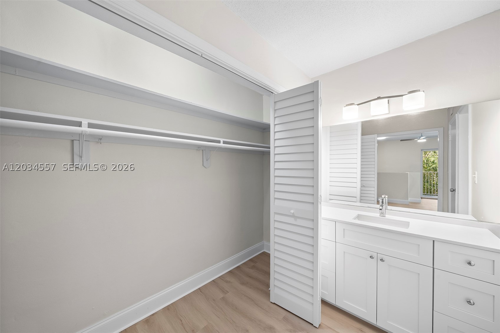 GROVE TOWNHOUSES CONDO - Residential