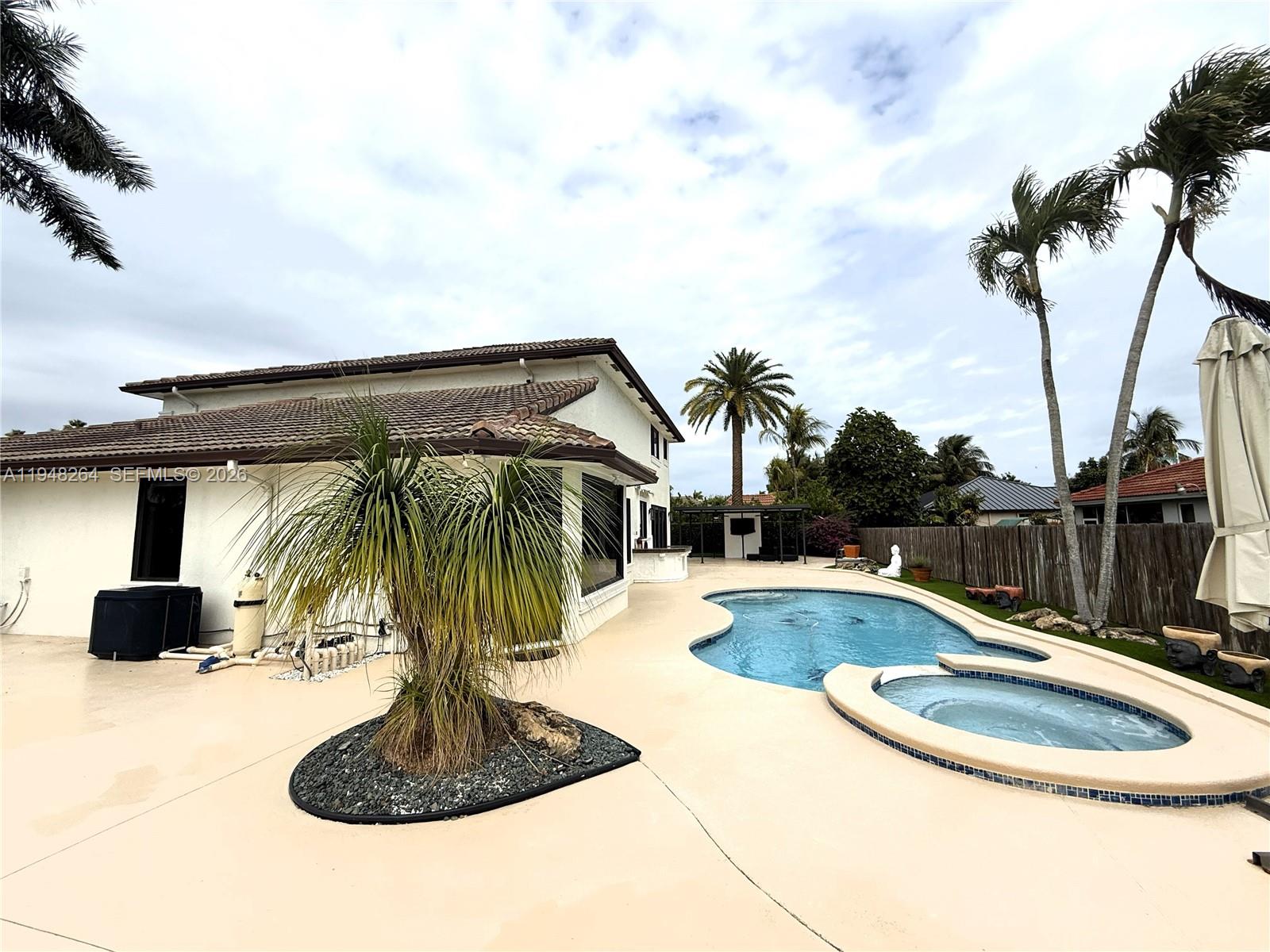 KARINA ESTATES - Residential