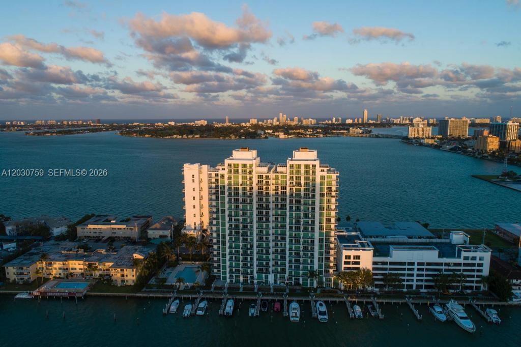 ELOQUENCE ON THE BAY CONDO - Residential