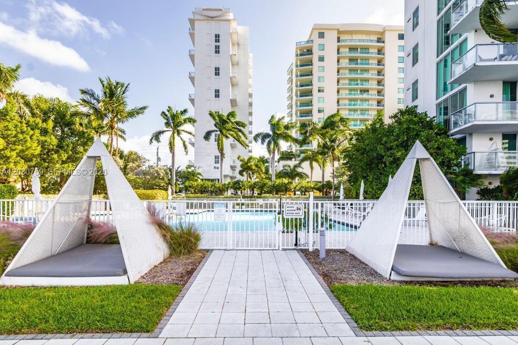 ELOQUENCE ON THE BAY CONDO - Residential