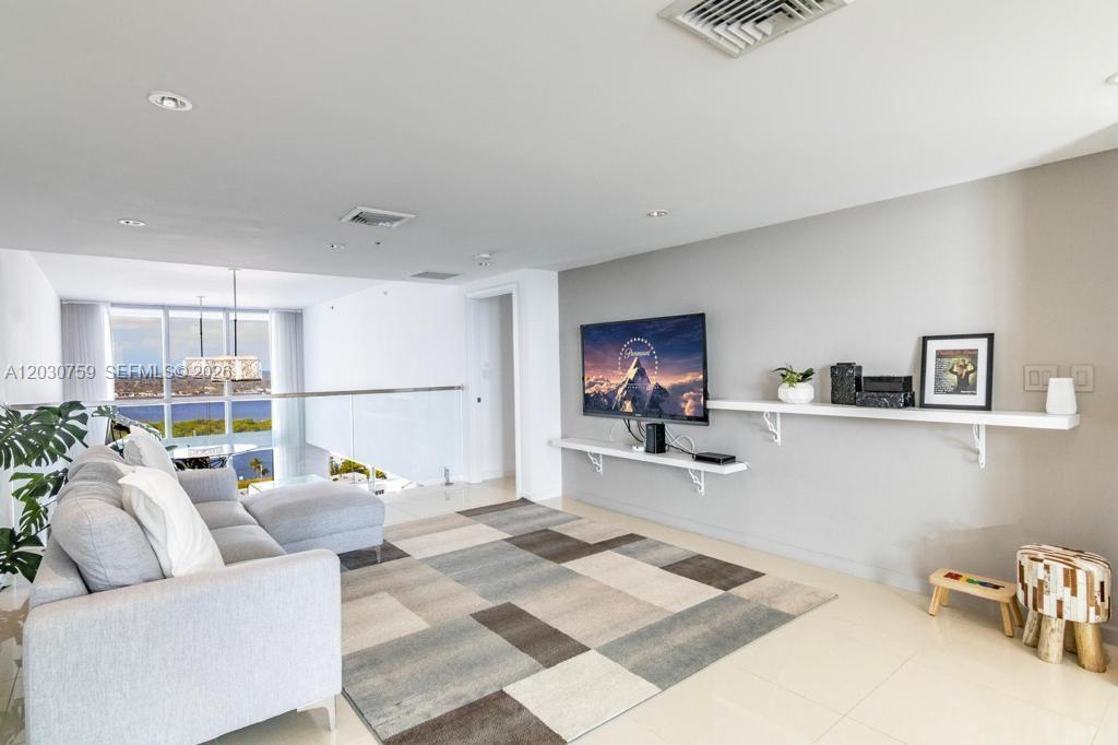 ELOQUENCE ON THE BAY CONDO - Residential