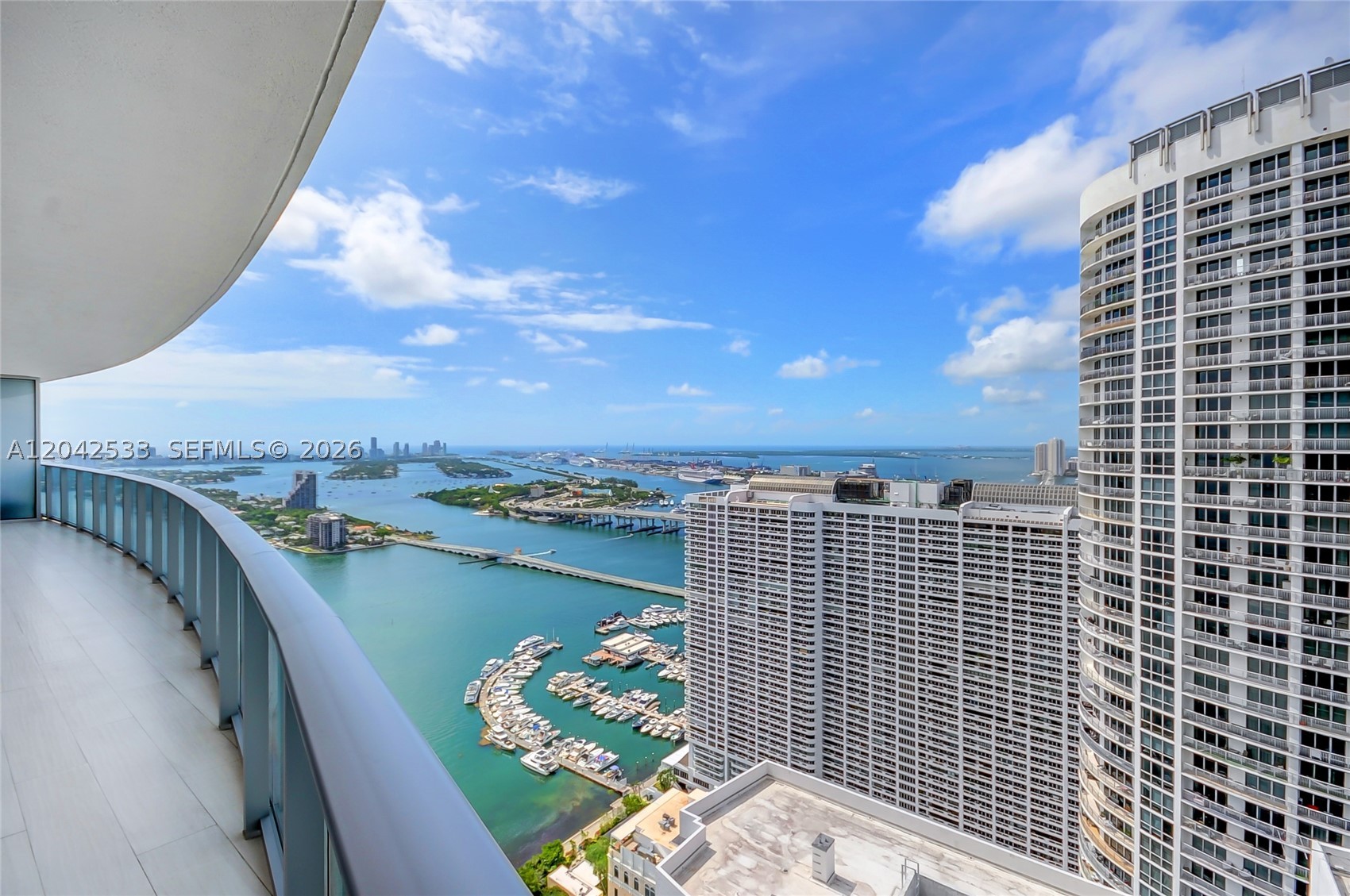 ARIA ON THE BAY CONDO - Residential