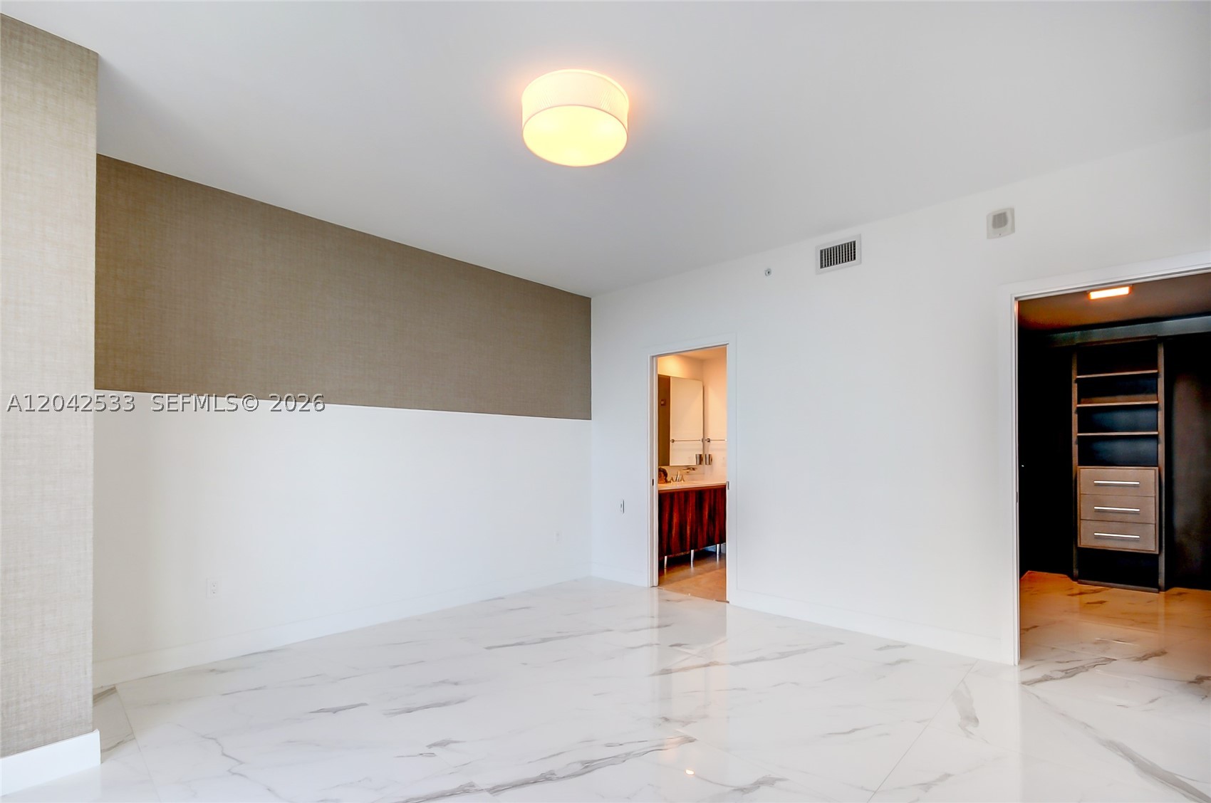 ARIA ON THE BAY CONDO - Residential