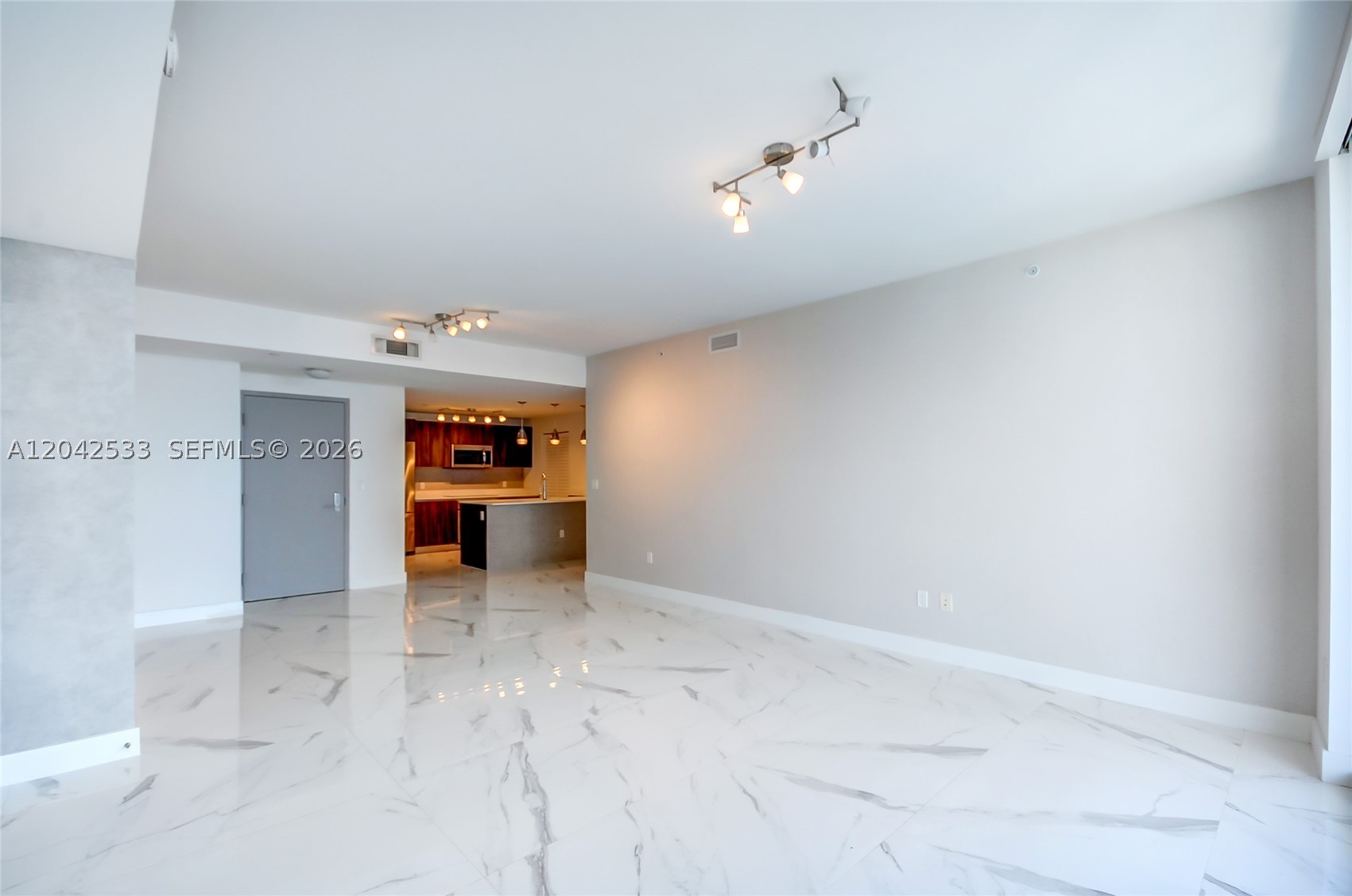 ARIA ON THE BAY CONDO - Residential