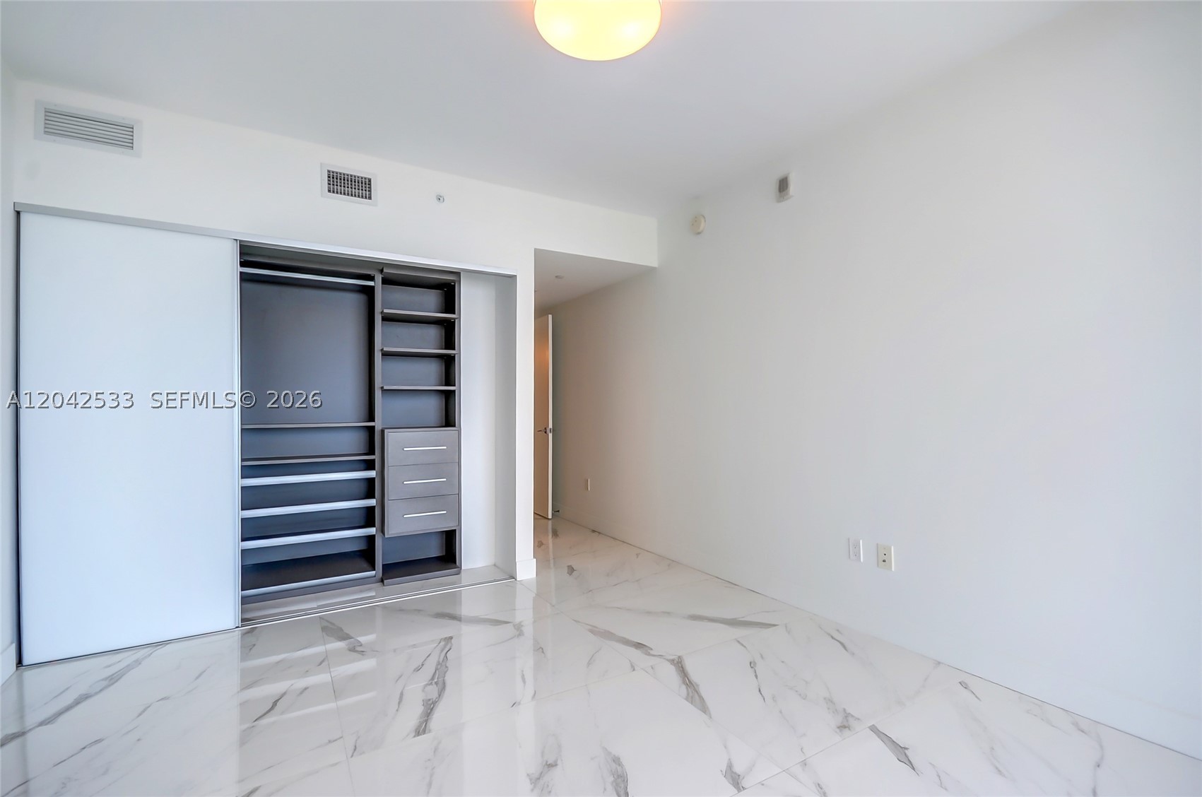 ARIA ON THE BAY CONDO - Residential