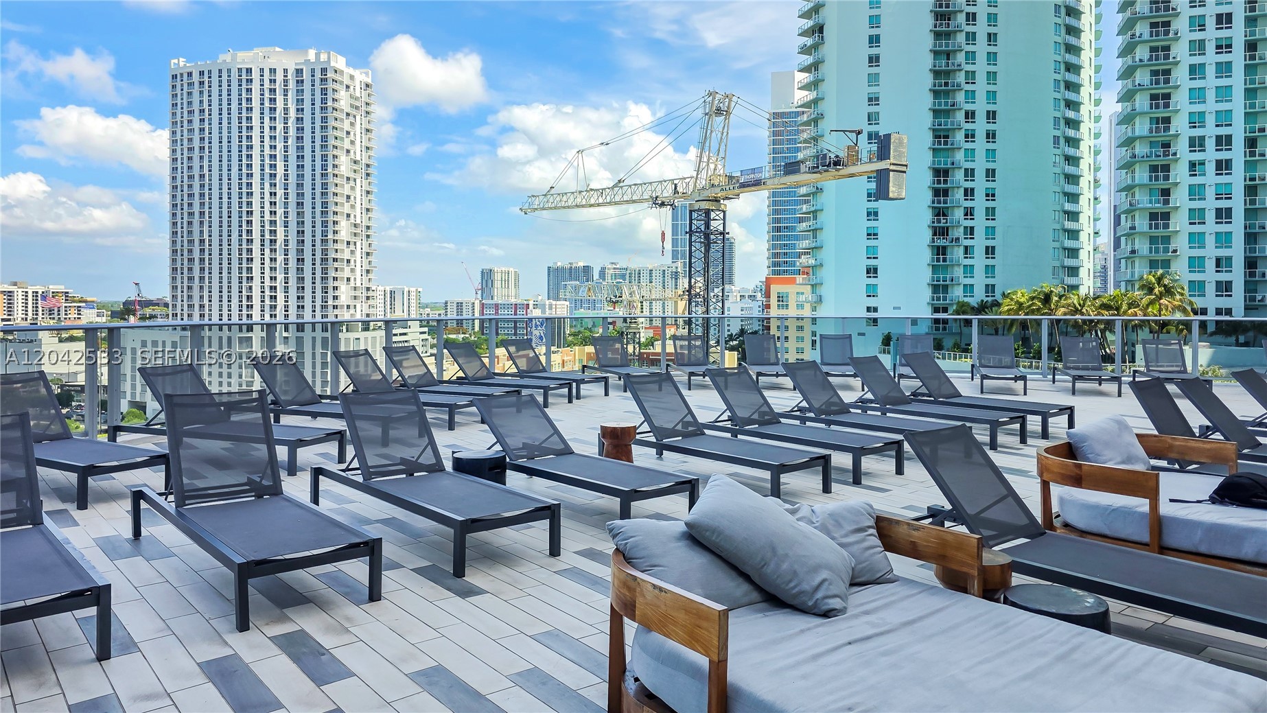 ARIA ON THE BAY CONDO - Residential