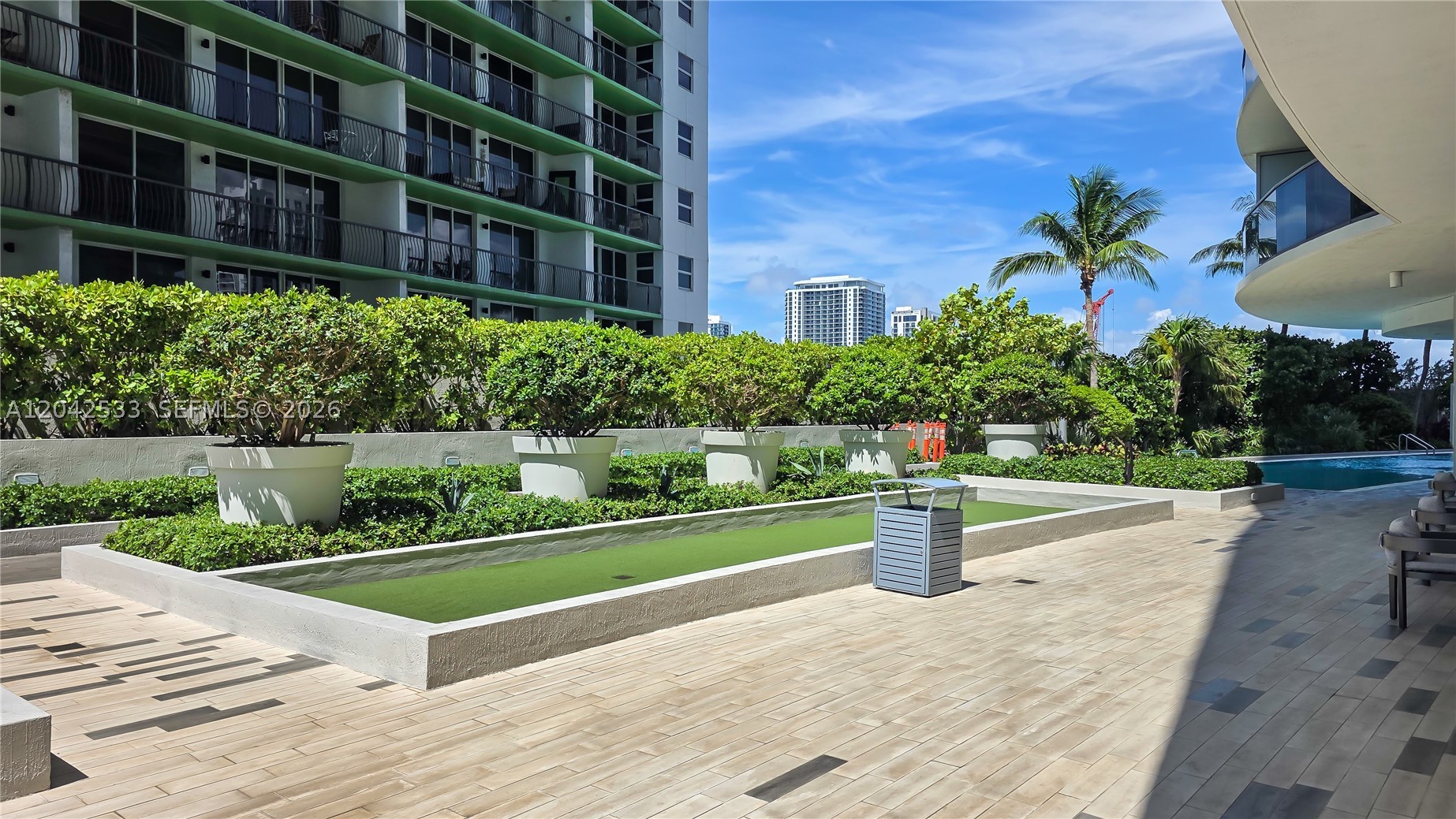 ARIA ON THE BAY CONDO - Residential