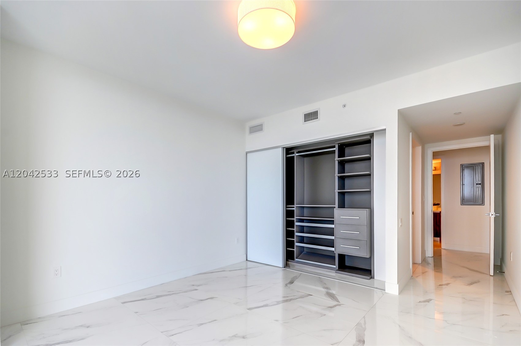 ARIA ON THE BAY CONDO - Residential