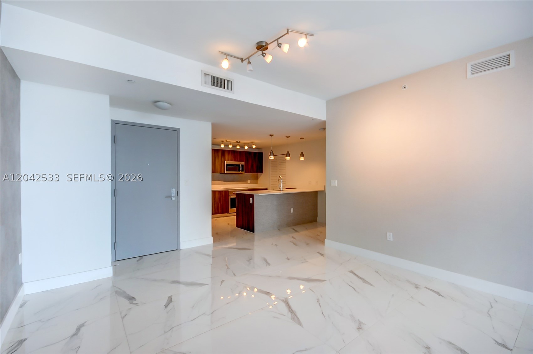 ARIA ON THE BAY CONDO - Residential